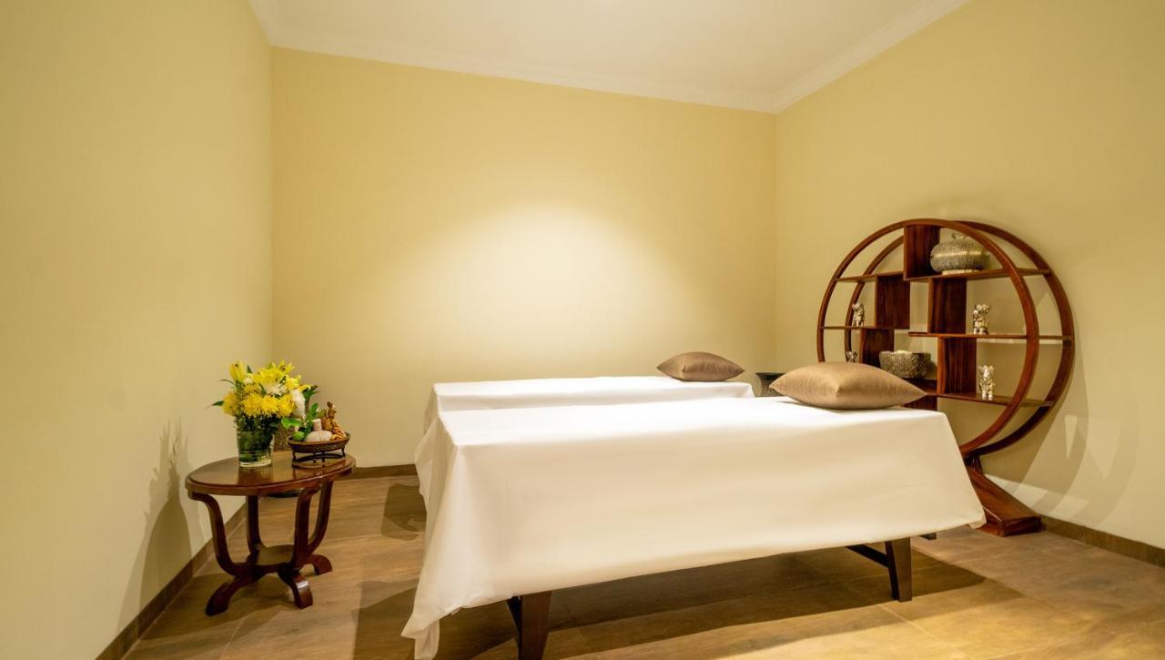 Hotel De La Renaissance Sziemreap Kültér fotó
