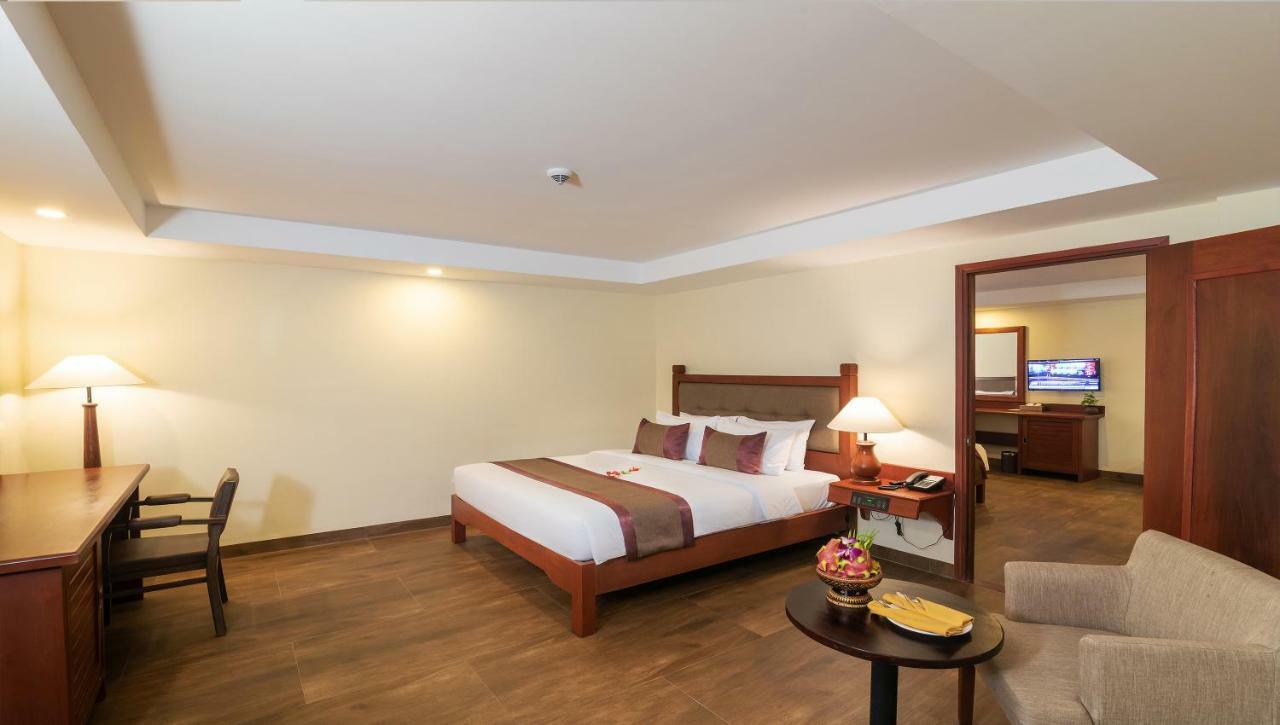 Hotel De La Renaissance Sziemreap Kültér fotó
