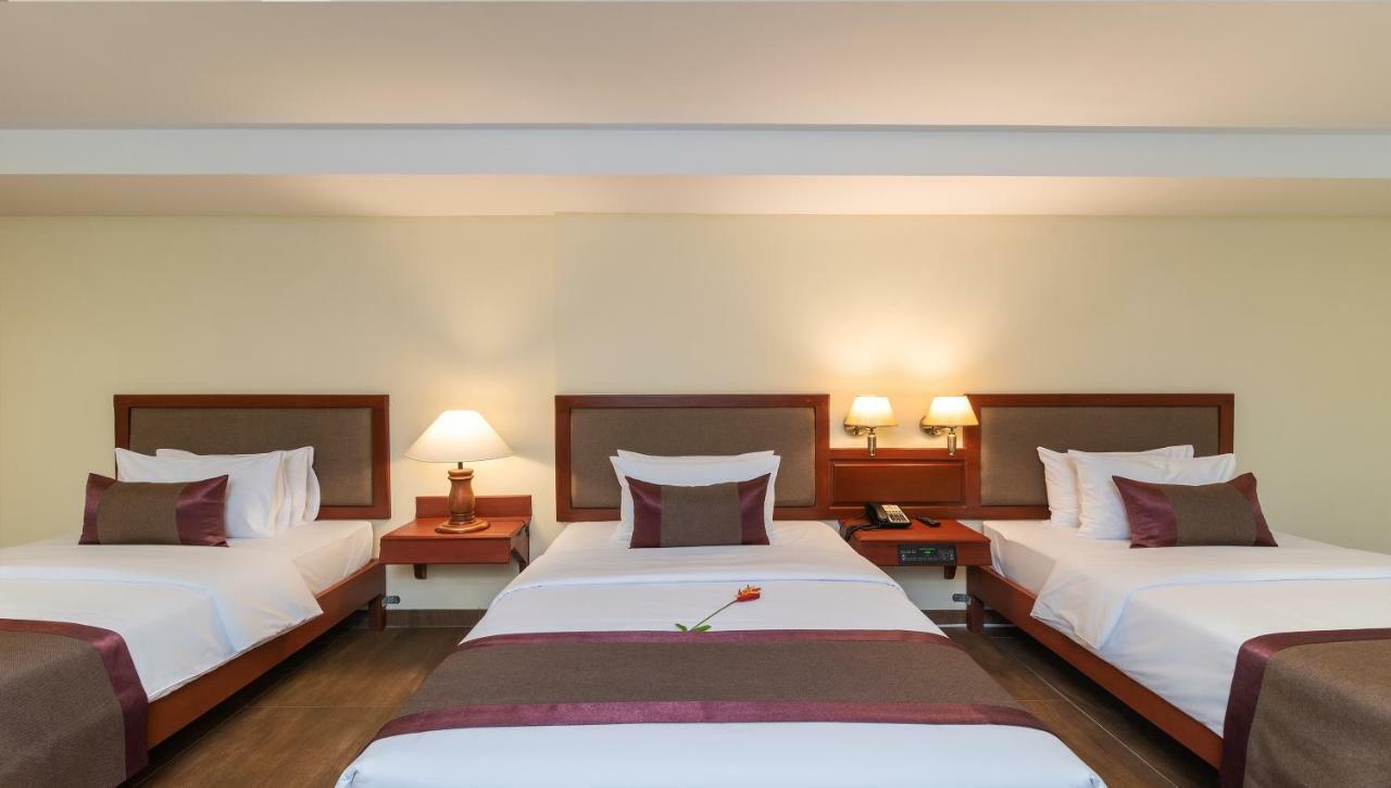 Hotel De La Renaissance Sziemreap Kültér fotó