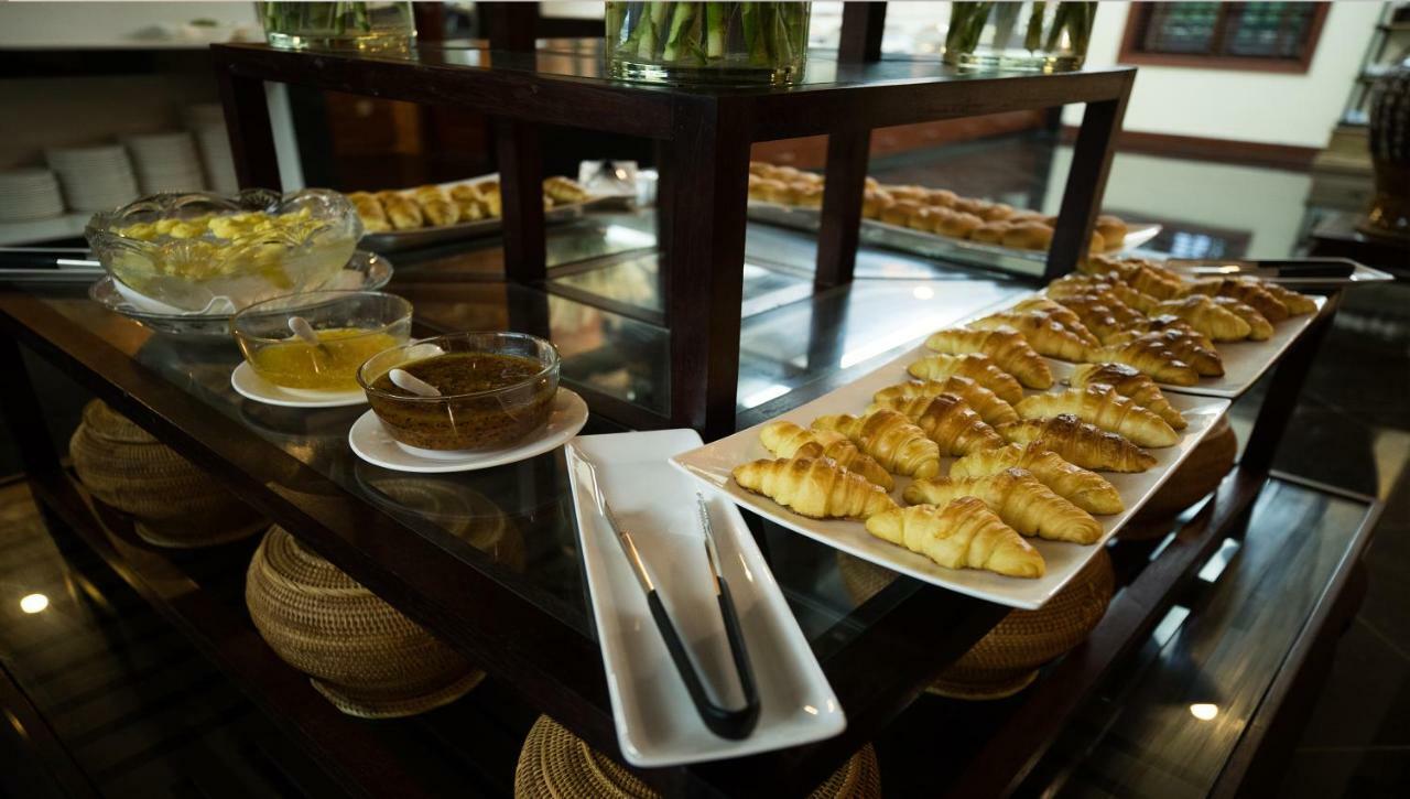 Hotel De La Renaissance Sziemreap Kültér fotó